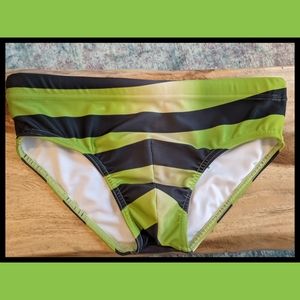 Battysta Green and Back Swim